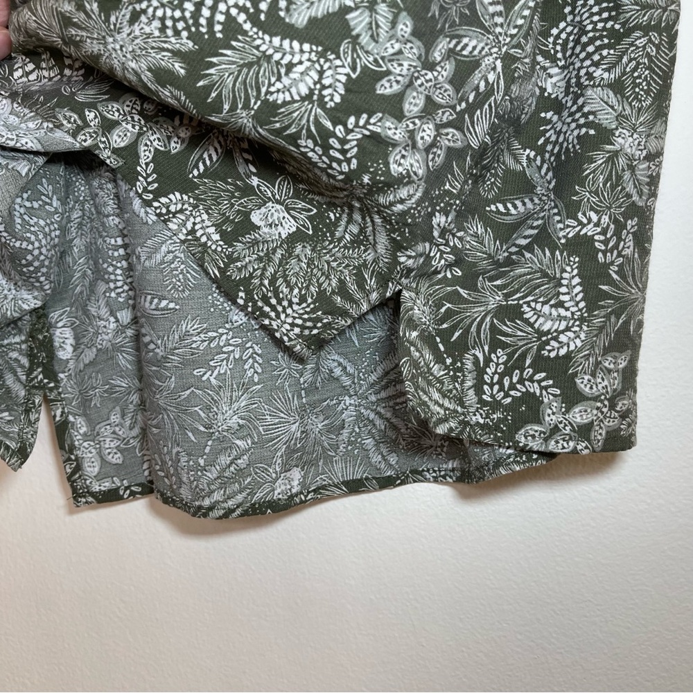 Christopher & Banks | Petite Green Botanical Print Square Neck Blouse | PXL - Picture 5 of 8
